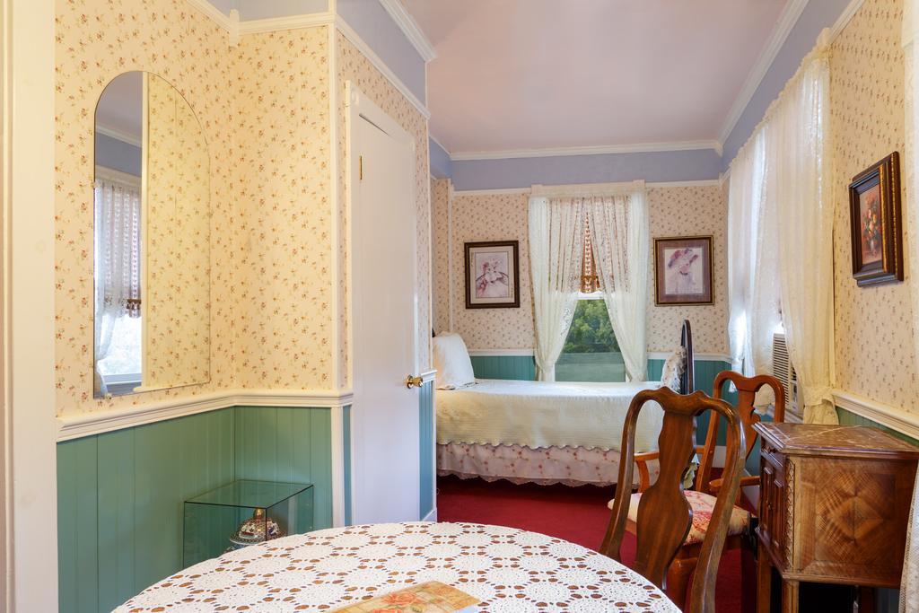 Roseberry House Bed And Breakfast Susanville Ngoại thất bức ảnh